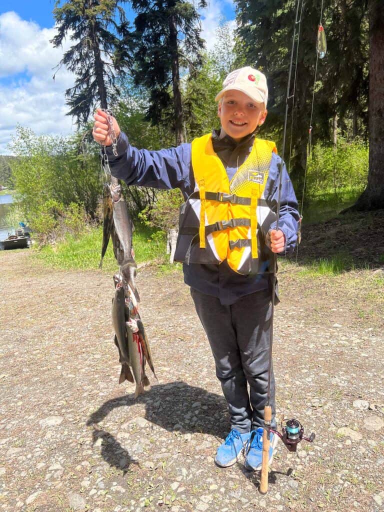 Want to live at the lake? Like fishing? Realtor in Merritt will help you find the perfect location